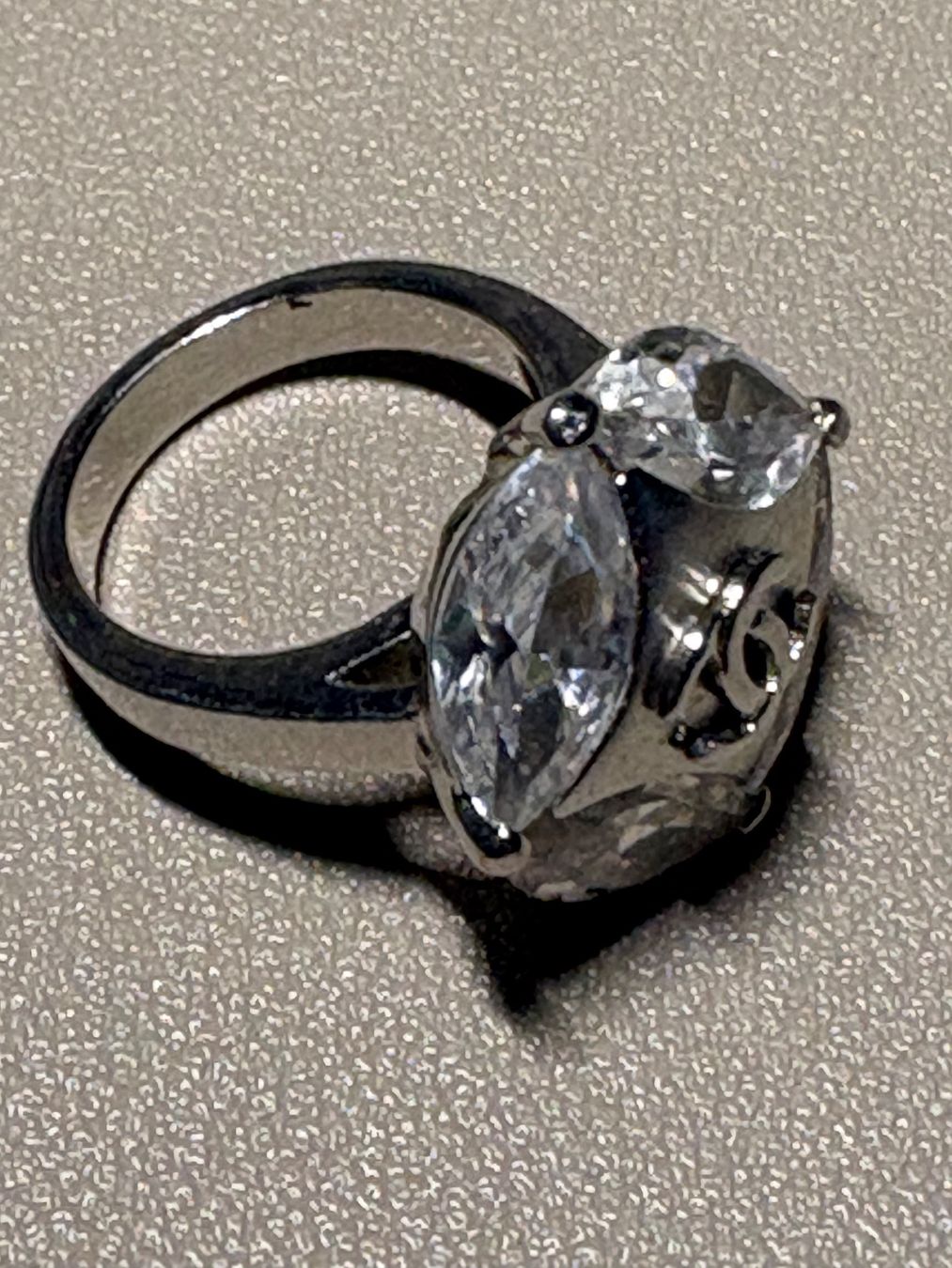 Anelli: Ring Durchmesse 1,5cm – Usato da Niederbipp venduto da fashionfuchs