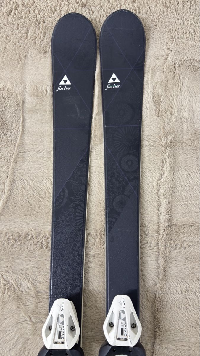 Fischer Sci: Fischer Trinity Ski mit Bindung schwarz 165 cm gebraucht – Usato da Dietlikon venduto da kickboxer_999 1