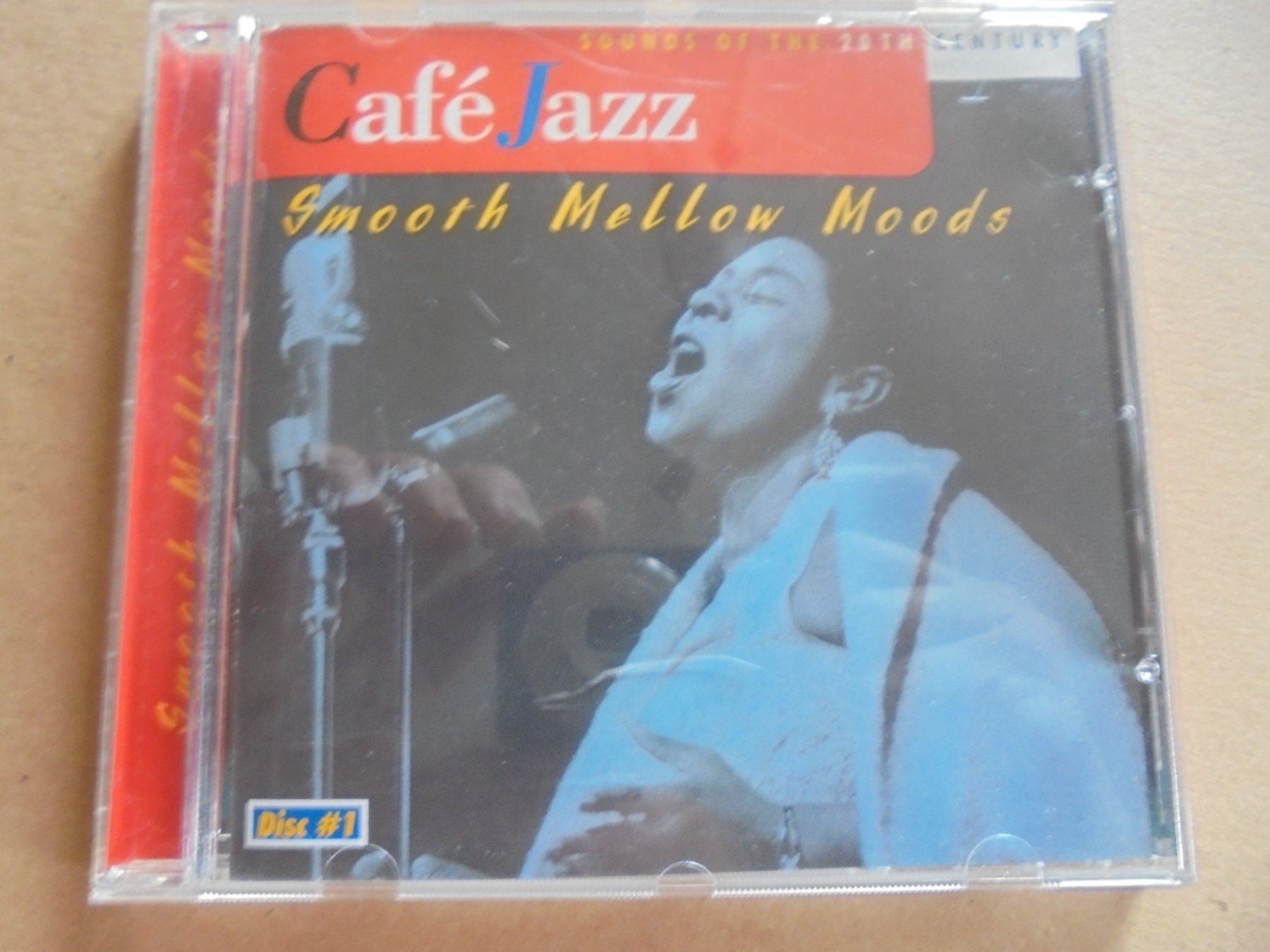 CD: " Café Jazz, Smooth Mellow Moods, disc 1 " CD UK 2001 – Usato da Crissier venduto da Promopost