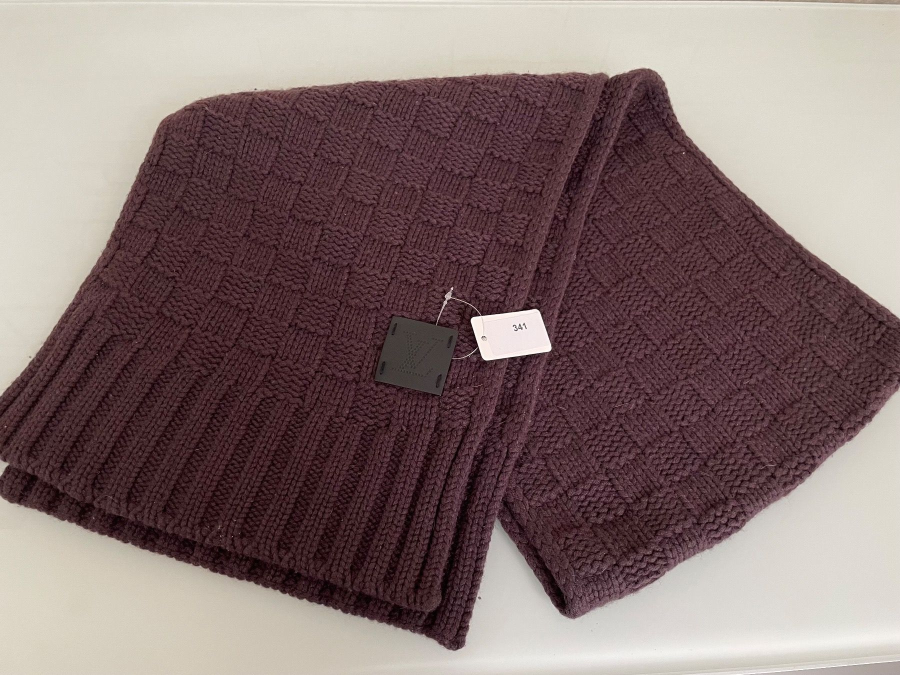 Louis Vuitton Foulard & Sciarpe: Louis Vuitton Schal gestrickt - Nr. 341 – Usato da Hittnau venduto da LuxAndMore 1