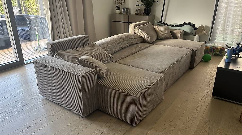 Sofas: Sofa mit Bettkasten – D'occasion à Safenwil par mimiisch 1