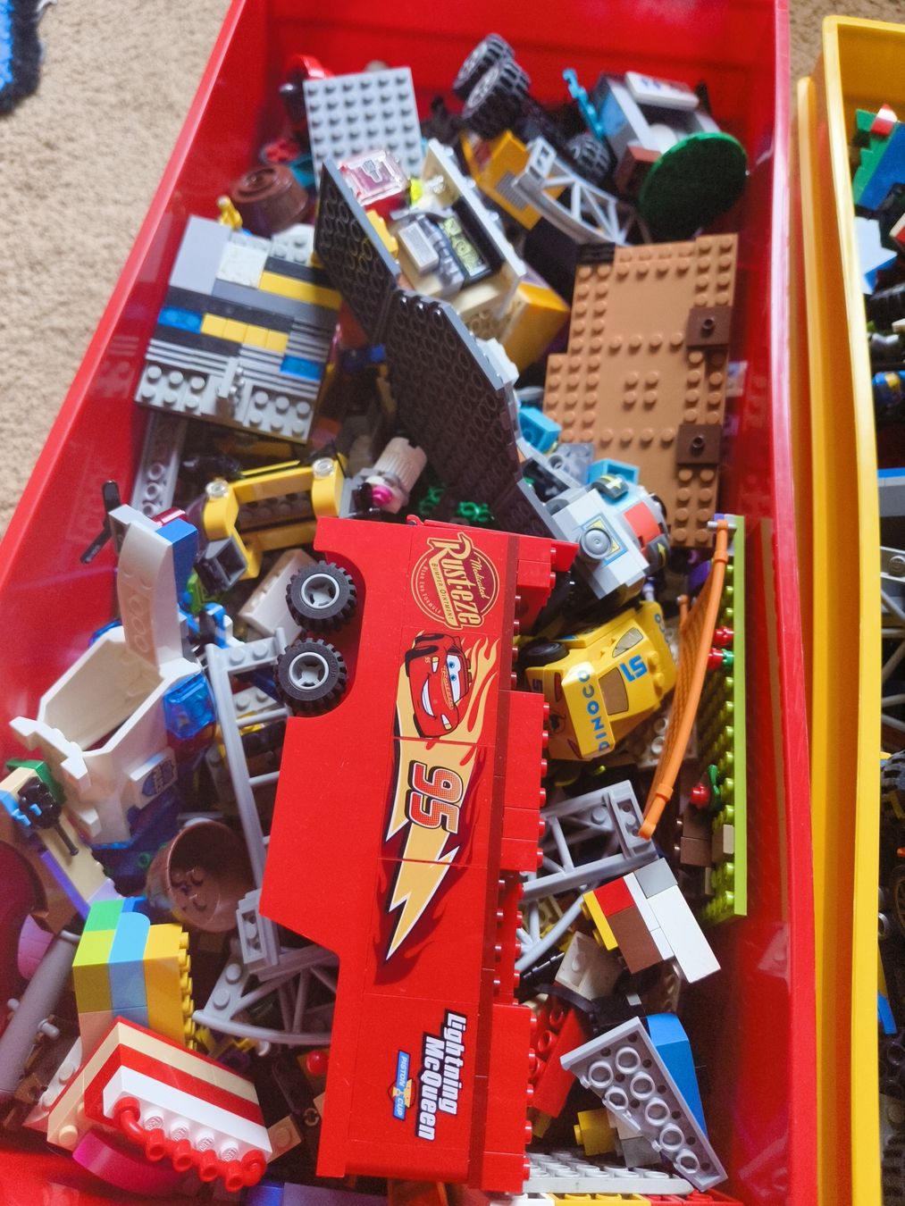 Lego Giocattoli: 3x gefüllte LEGO Boxen – Usato da Uetikon am See venduto da Uetikon 3