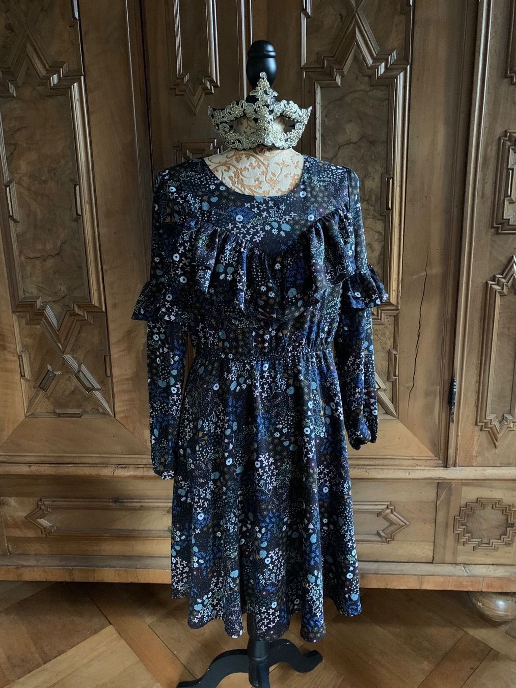 Vestiti: Schönes feminines Kleid Neu Gr. 36DE – Nuovo (secondo la descrizione) da Interlaken venduto da Bona55 8
