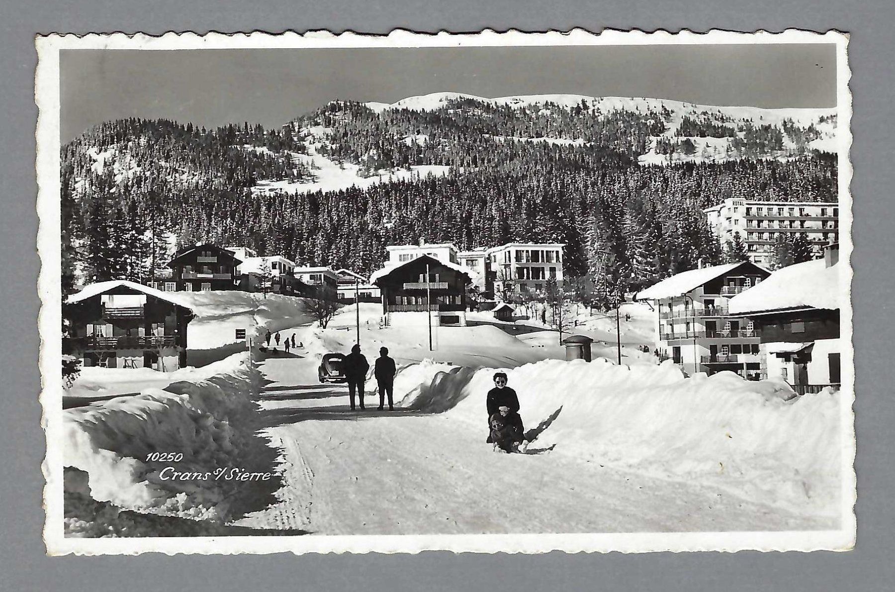 Cartoline postali: 1952, CRANS s/SIERRE, VUE ANIMÉE – Usato da Pura venduto da ulisse1957