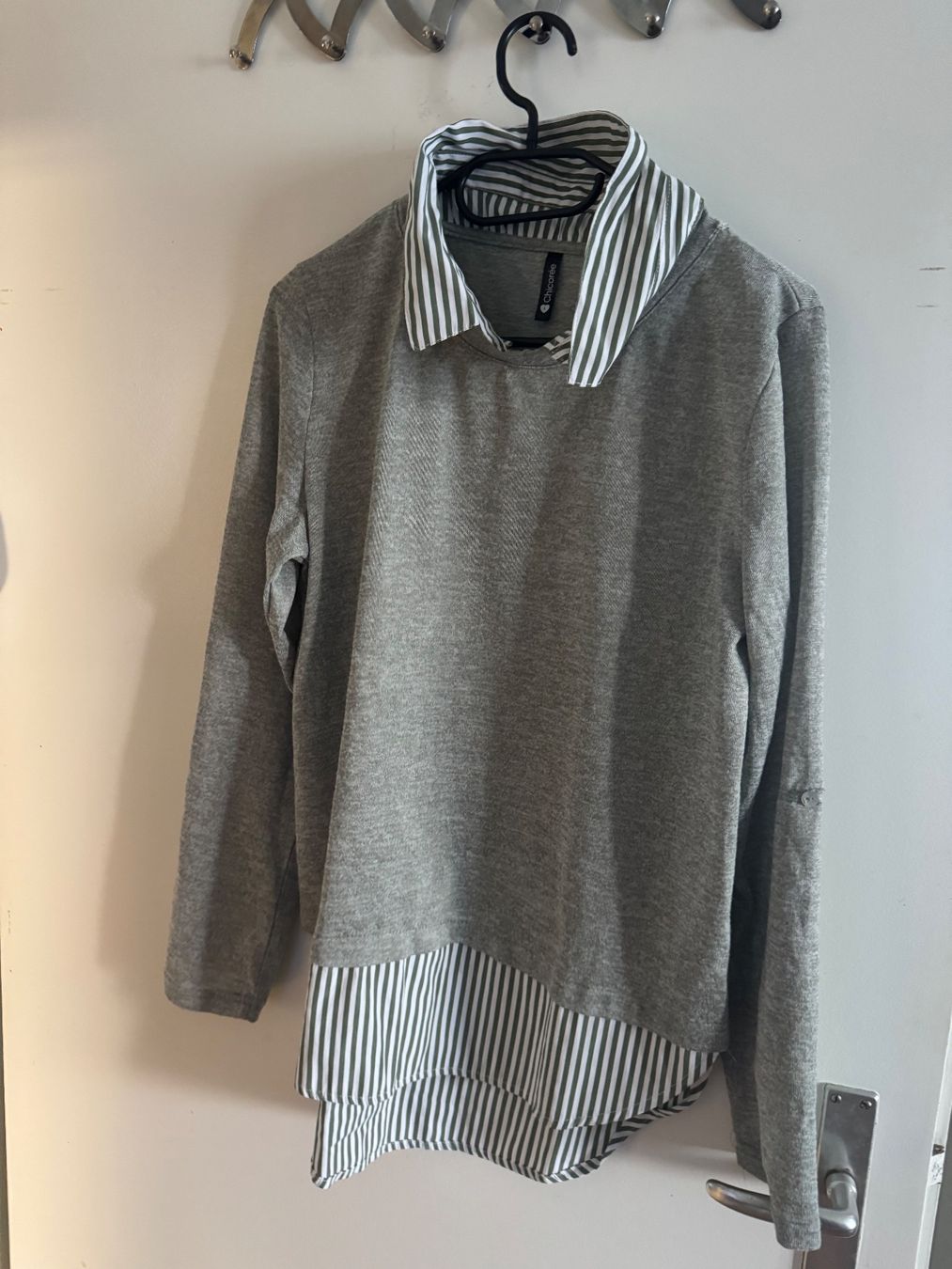 Pulls & Sweat-shirts: Damen Pullover mit Kragen Grösse L grau Chicorée – D'occasion à Künten par bel_6wn2