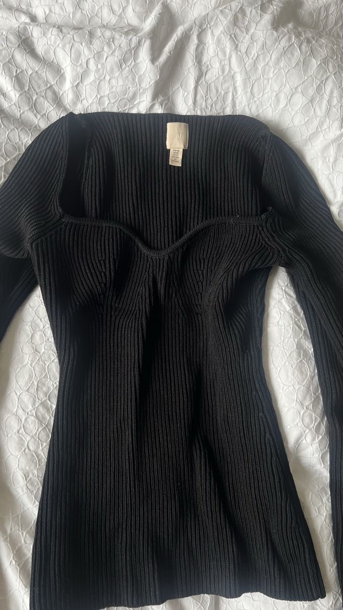 H&M Top: Schickes schwarzes Stricklangarm mit U-V Ausschnitt, – Nuovo (secondo la descrizione) da Bern venduto da noropa_12
