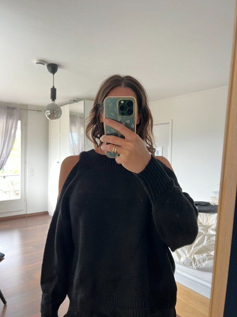 Pulls & Sweat-shirts: ZARA Strickpullover mit freien Schultern, Size S – D'occasion à Muri b. Bern par SigridW 3