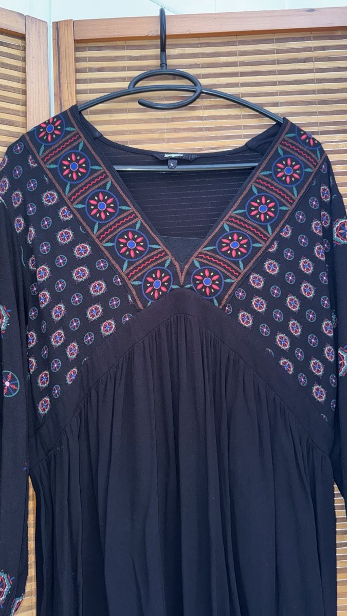Desigual Tuniques: Tunika Desigual M – D'occasion à Gümligen par morticiaaddams 1