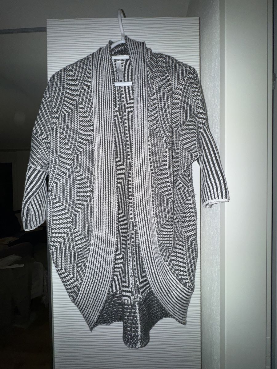 Jacken: Strickjacke Aeropostale – Gebraucht aus Lachen SZ von nathiisch