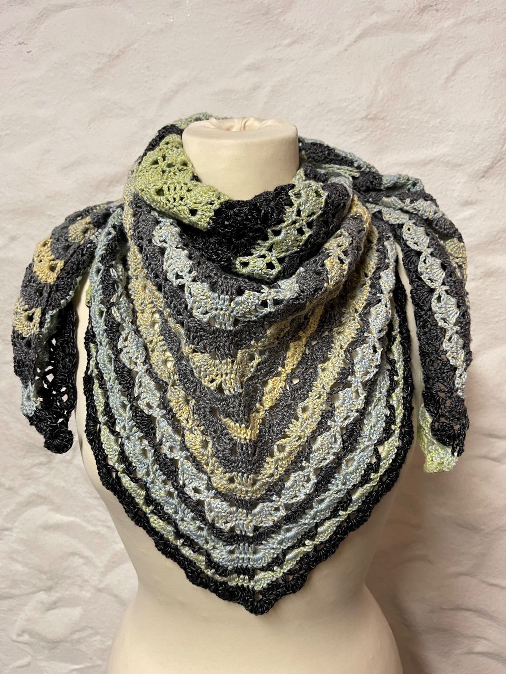 Foulard & Sciarpe: Stola – Nuovo (secondo la descrizione) da Urnäsch venduto da pas_5r9c 3