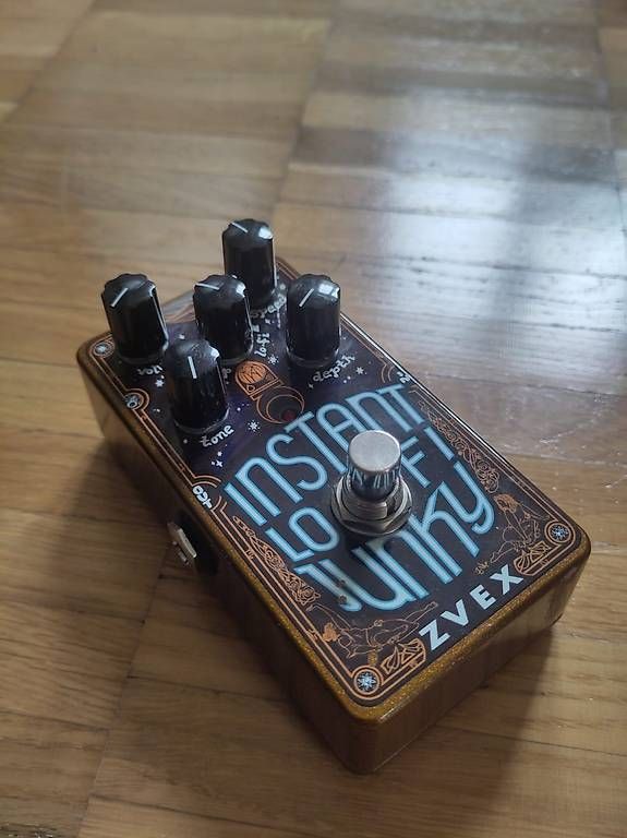 Zvex Strumenti musicali: Zvex Instant Lo-Fi Junky – Usato da Bedigliora venduto da jea_7q22