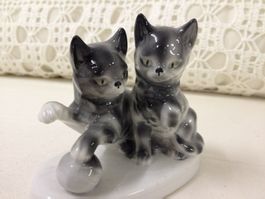 Gräfenthal Porzellan - Katzen mit Wollknäuel Ki6