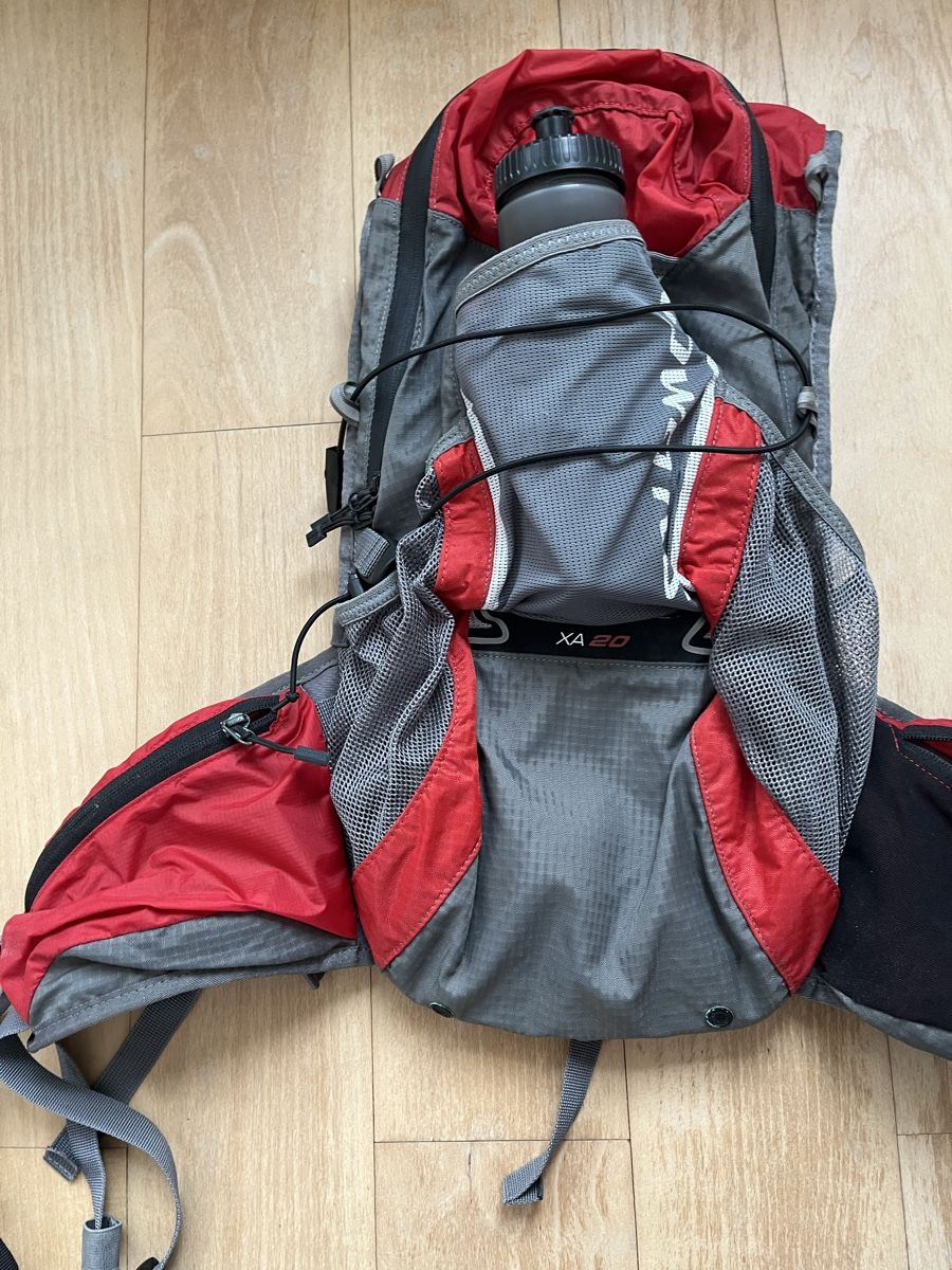 Salomon Zaini: Salomon, Lauf,Joggingrucksack M – Usato da Aesch BL venduto da shuja01
