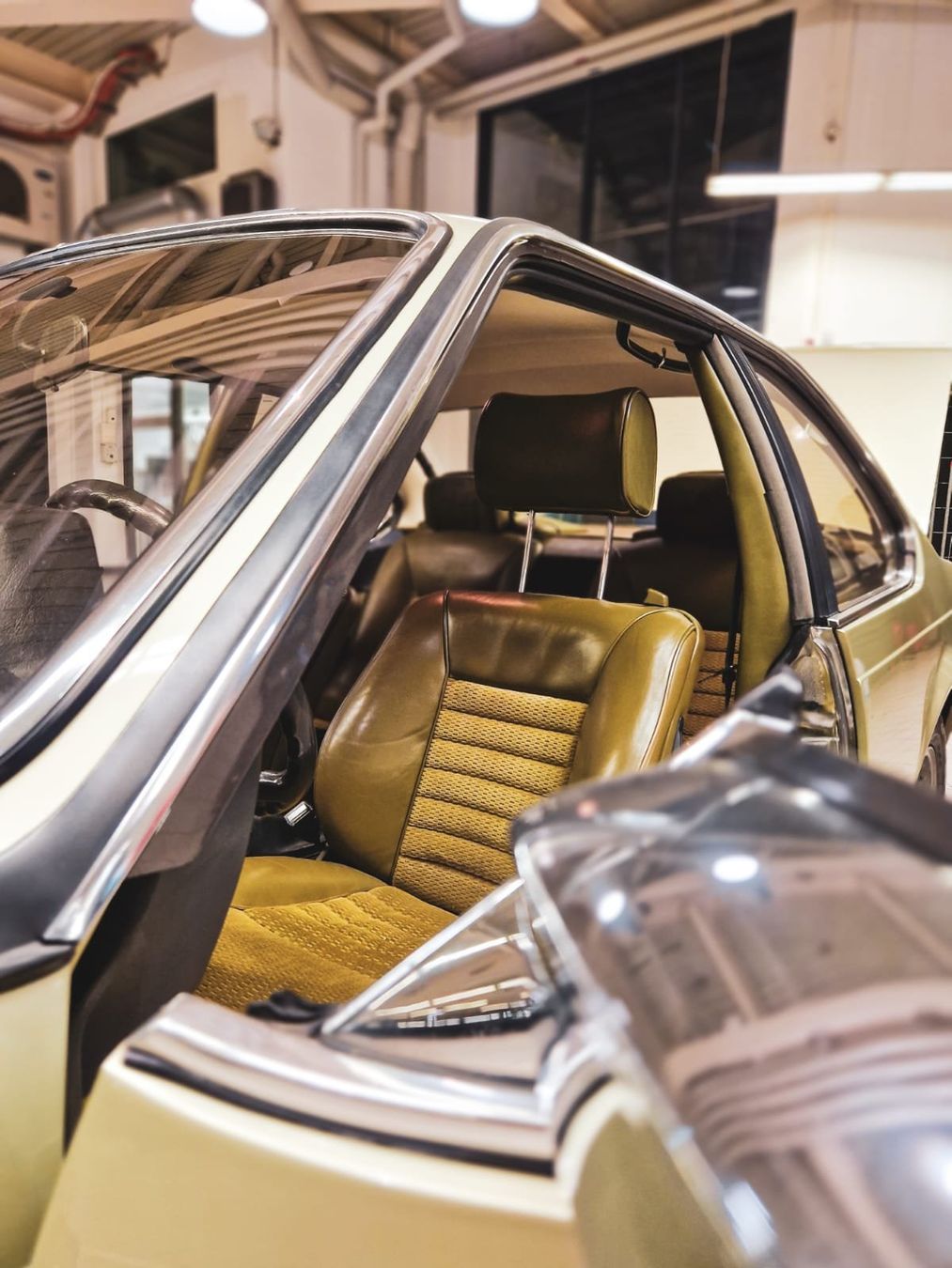 BMW Automobili: BMW 630 CS E24 Resedagrün Veteran Oldtimer Antik – Usato da Bubikon venduto da Cila_versand 2