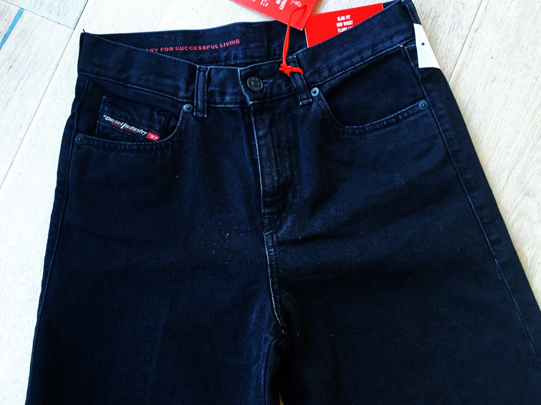 Diesel Jeans: neu Jeans von Diesel gr. 25 – Nuovo e nell'imballaggio originale da Nuglar venduto da Korsika2 2