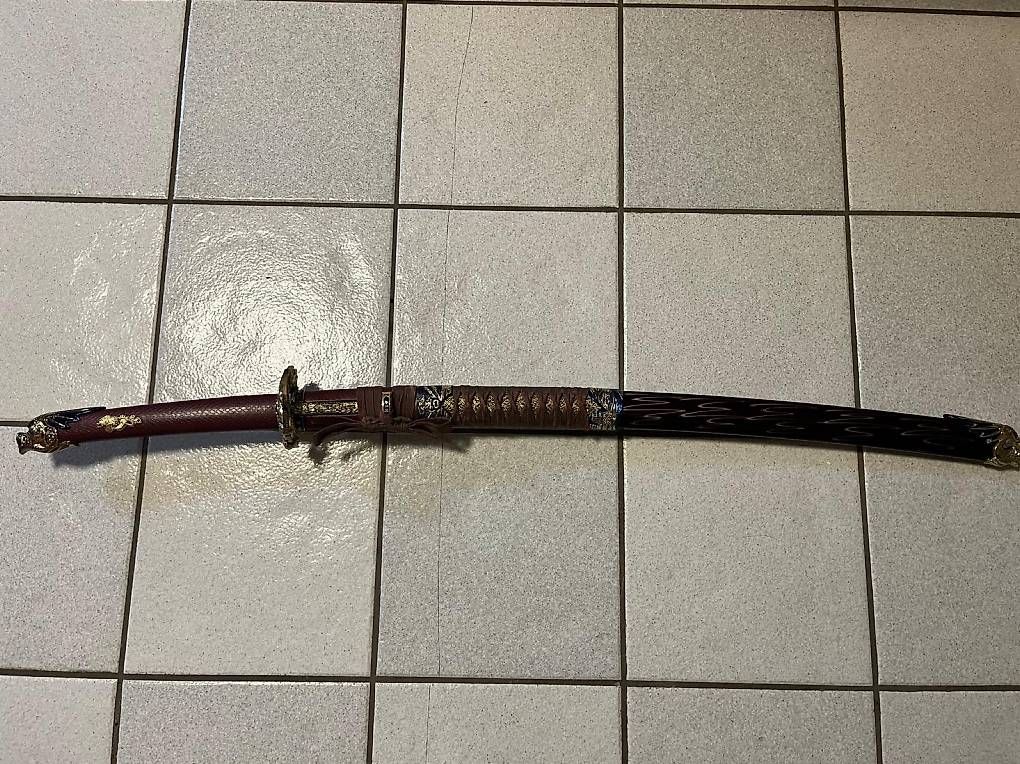 Internationale Kunst: Sabre japonais  – Gebraucht aus Sorens von Janel02