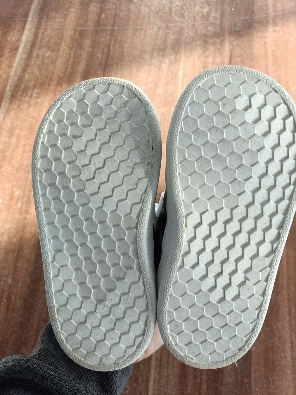 Adidas Scarpe per ragazzi: Adidas Sneaker Gr. 21 – Nuovo (secondo la descrizione) da Biberist venduto da Stylux01 1