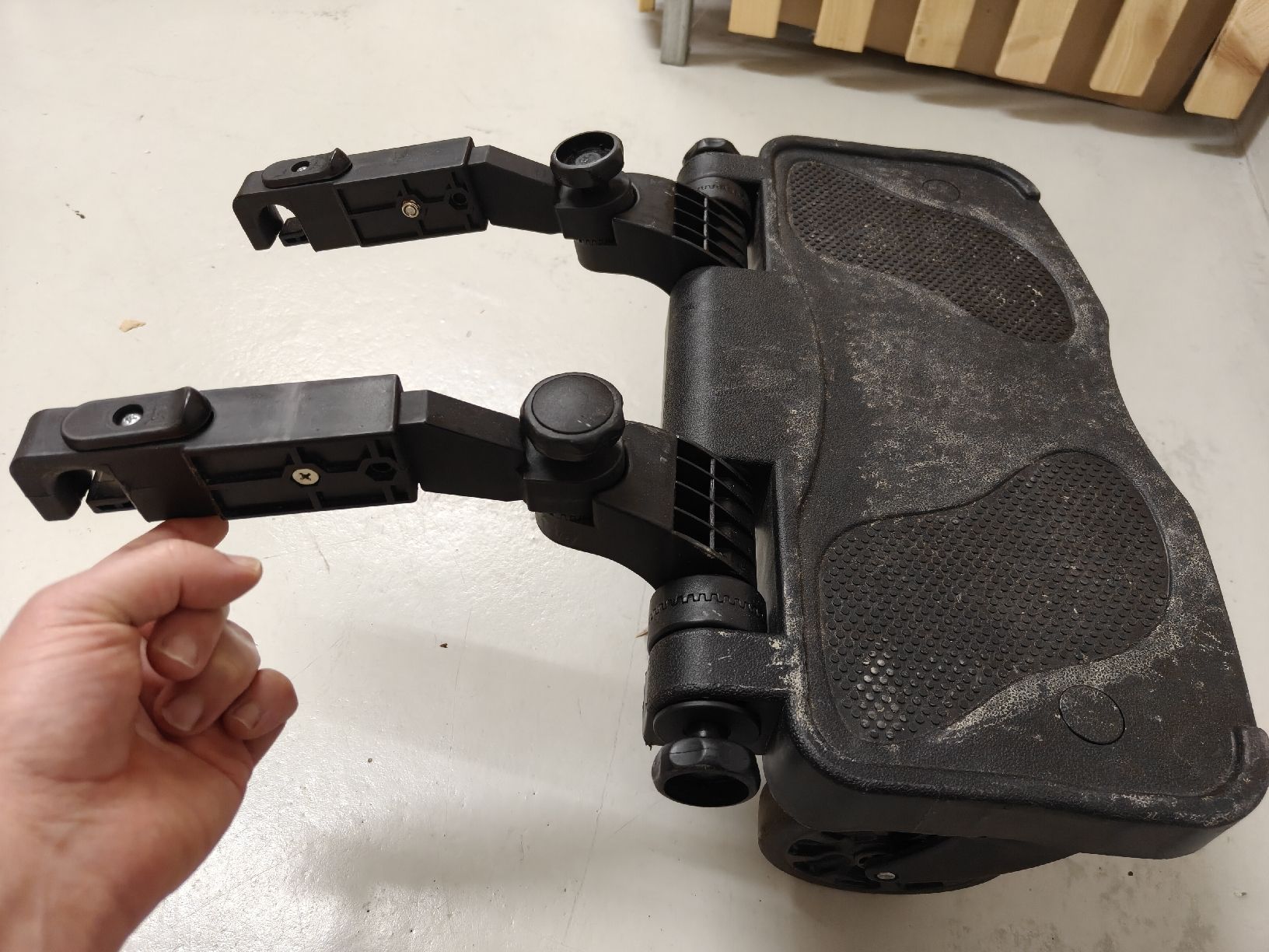 Kinderwagen Zubehör: Kinderwagen Mitfahrbrett gebraucht – Gebraucht aus Wetzikon ZH von was_jtf5 2
