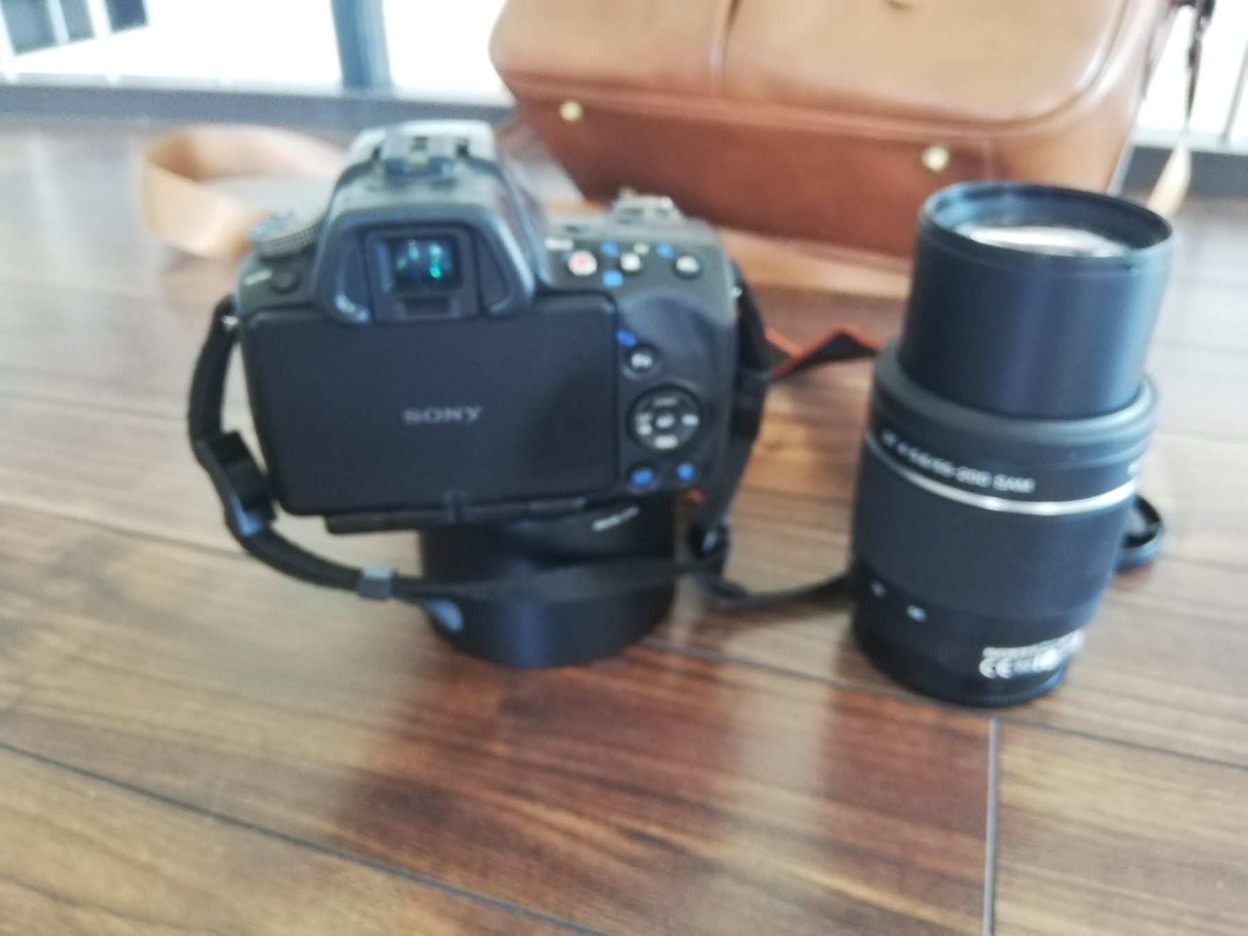 Sony Kamera: Sony a33 kamara spiegelreflex digital – Gebraucht aus St. Gallen von  2