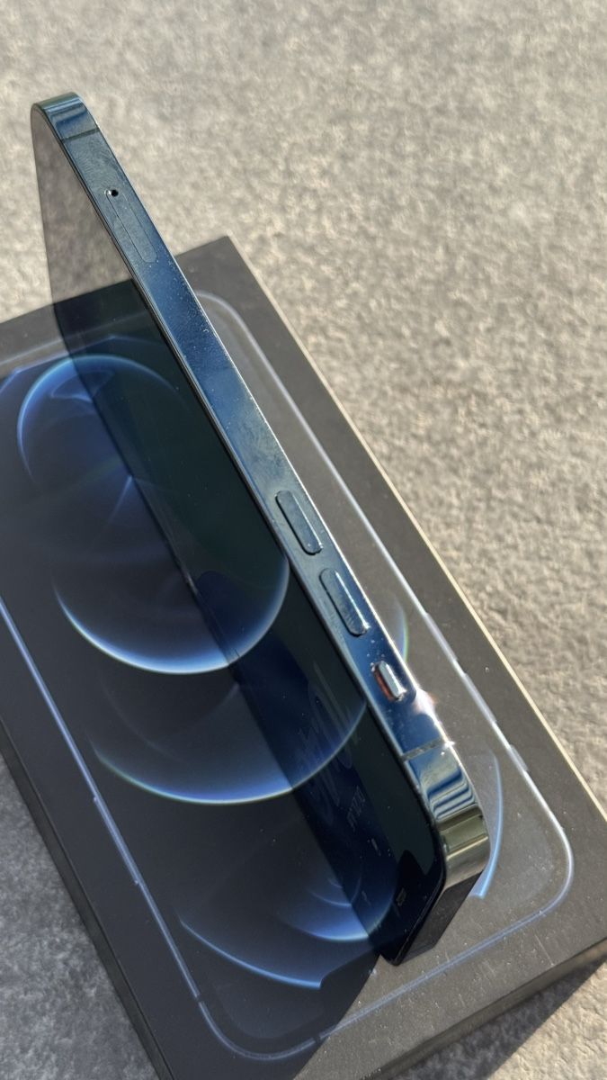 Apple Handys / Smartphones: iPhone 12 Pro 128 GB mit Displayschaden – Gebraucht aus Muri AG von tony-g 4