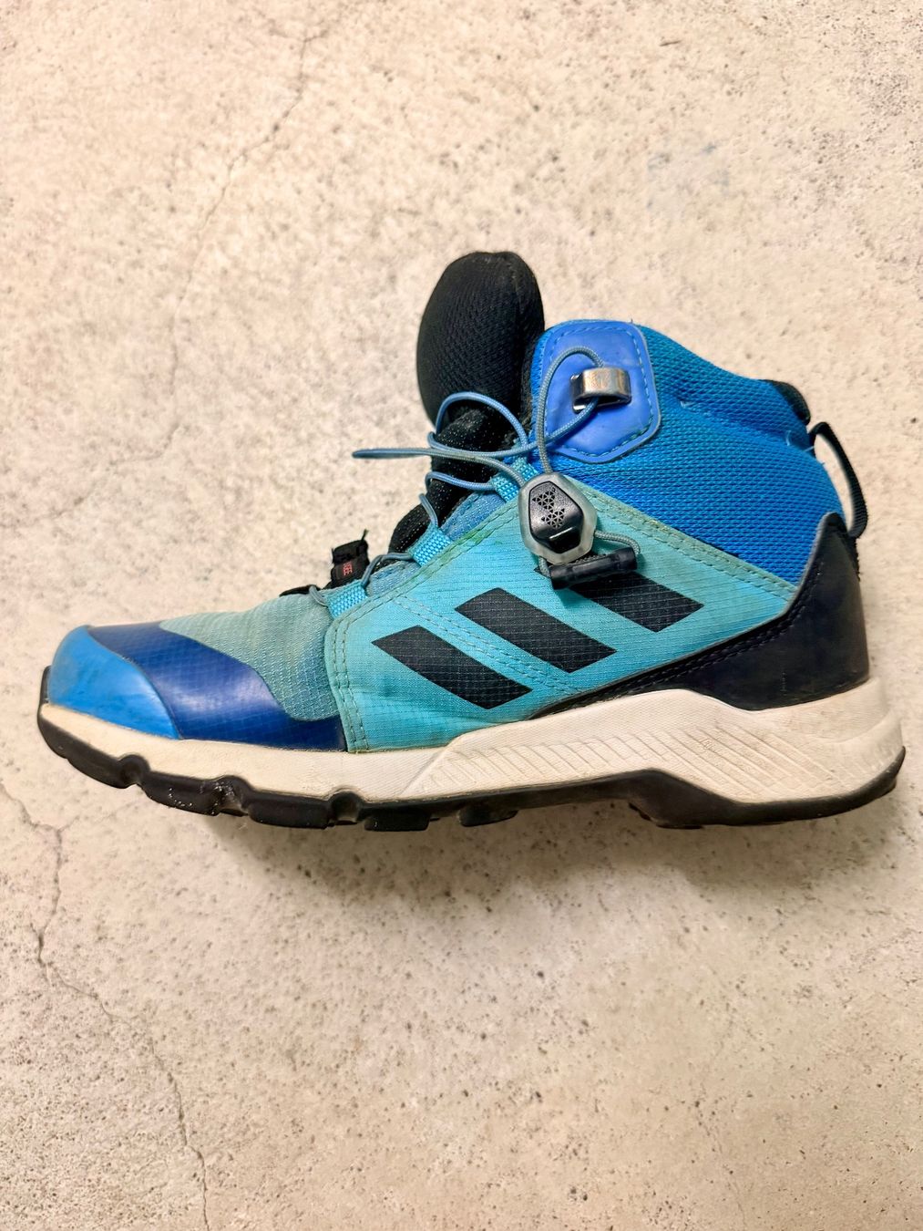 Adidas Scarpe per ragazzi: Adidas Terrex Wanderschuhe Gore-Tex, Gr. 33 – Usato da Weingarten-Kalth venduto da ana_tim 2