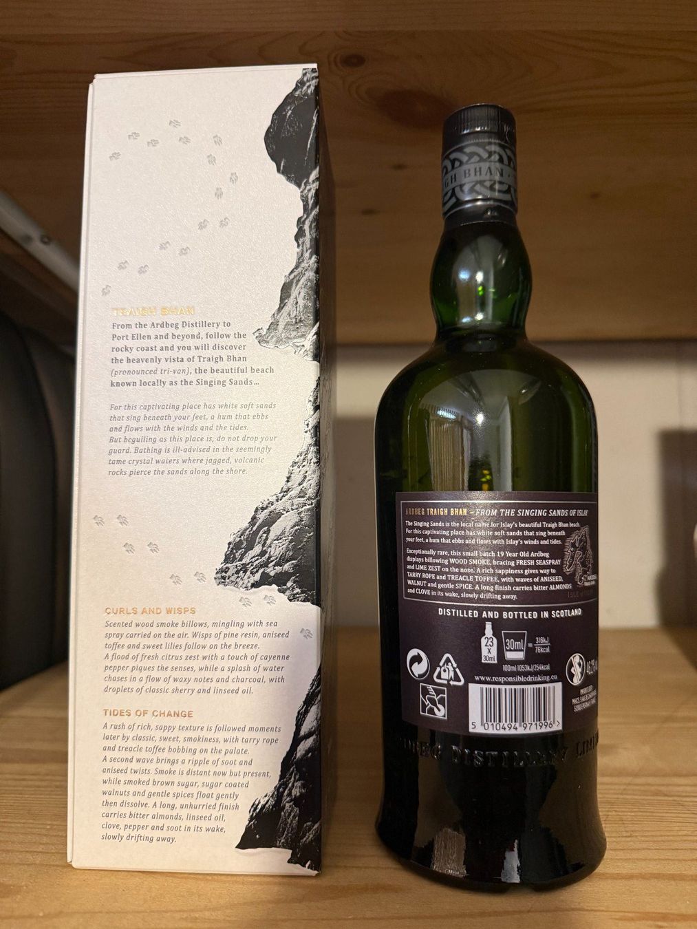 Ardbeg Bevande alcoliche: Ardbeg Traigh Bhan – Batch 3, 19y – Nuovo e nell'imballaggio originale da Zürich venduto da Nistel 1