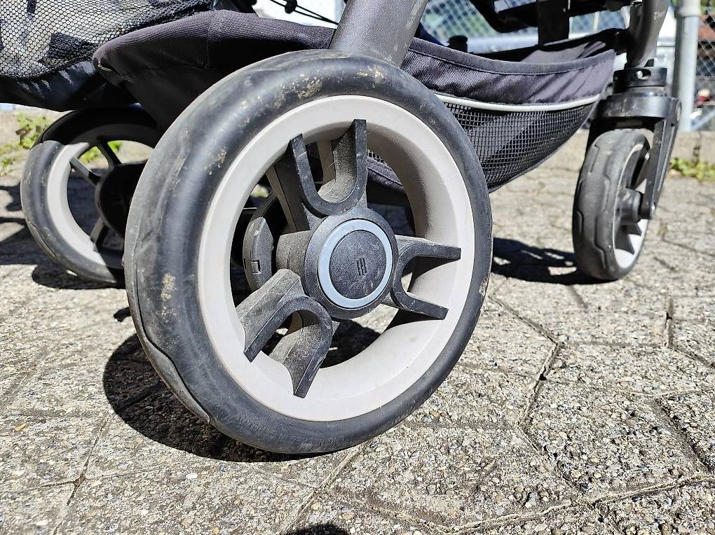 Carrozzine: Teutonia Kinderwagen  – Usato da Bürglen UR venduto da Caran01 3