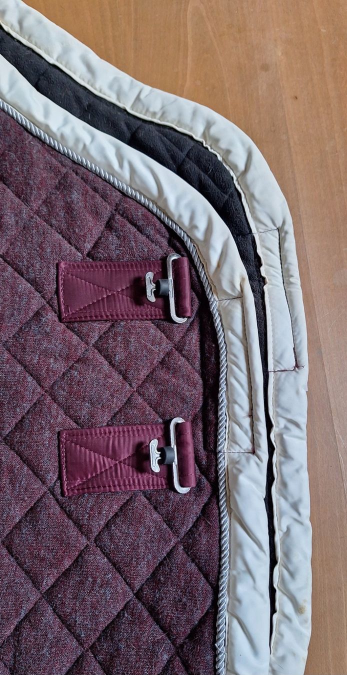 Eskadron Coperte & Accessori: Neuwertige Eskadron Abschwitzdecke – Usato da Milken venduto da Dnybe 2