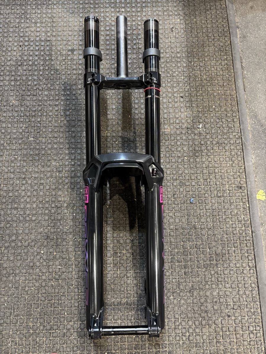 Rockshox Pezzi di ricambio: Rockshox Boxxer Base D1 – Usato da Lenzerheide/Lai venduto da mba_t9yh