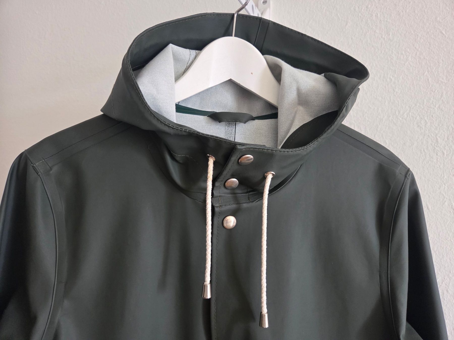 Mäntel: Regenmantel von STUTTERHEIM - Sweden – Gebraucht aus Oberrieden von Smart570 3