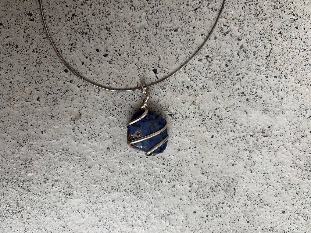 Catenine: Silberne Kette mit blauem Stein – Usato da Bern venduto da mari773 1