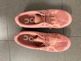 On Cloud Laufschuhe Damen rosa gebraucht Zustand gut