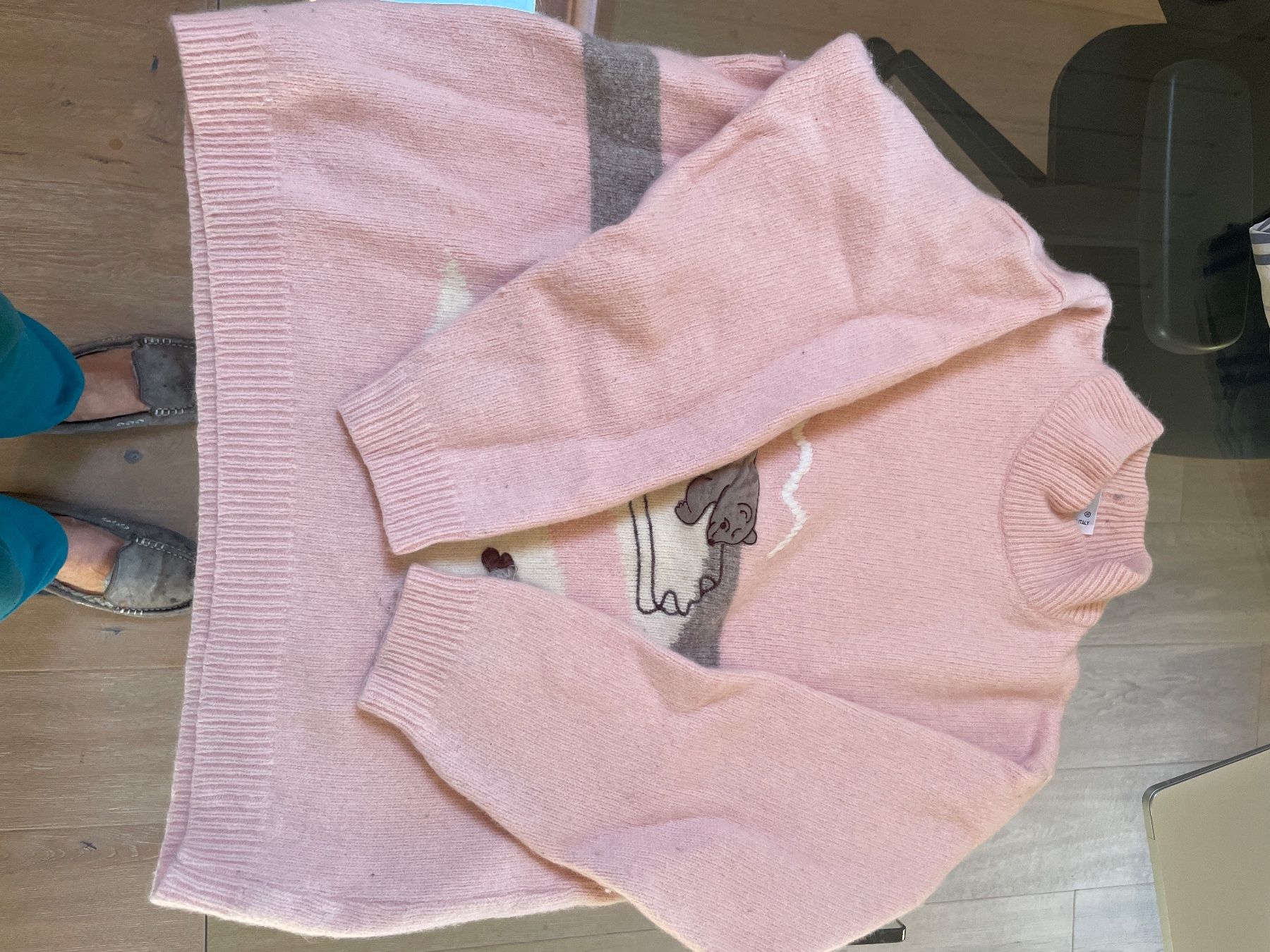 Pullover & Sweatshirts: Pull en laine rose avec motif – Gebraucht aus Gy von ros_h98s 3