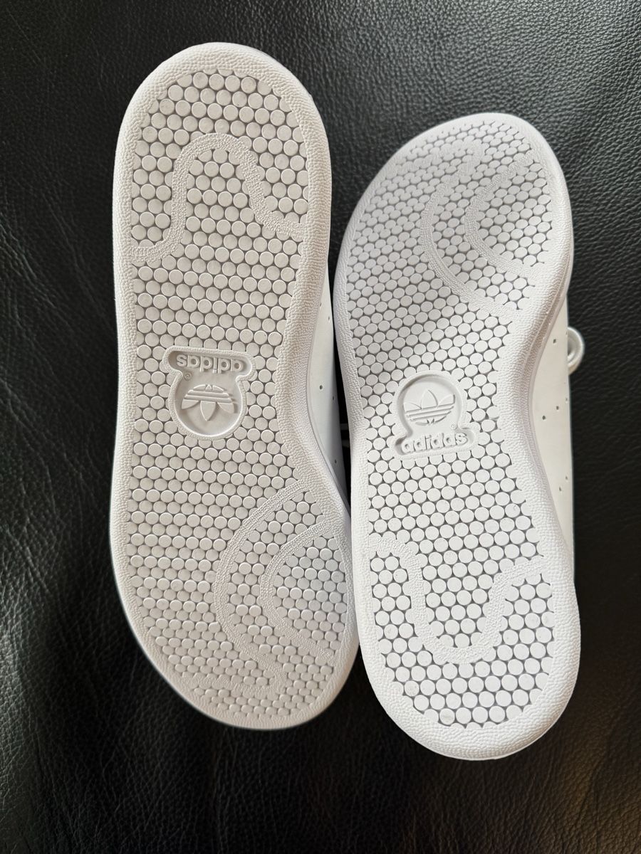 Adidas Scarpe da uomo: Sneaker Stan Smith weiss/blau Gr 41 – Nuovo (secondo la descrizione) da Rotkreuz venduto da Servette1 1