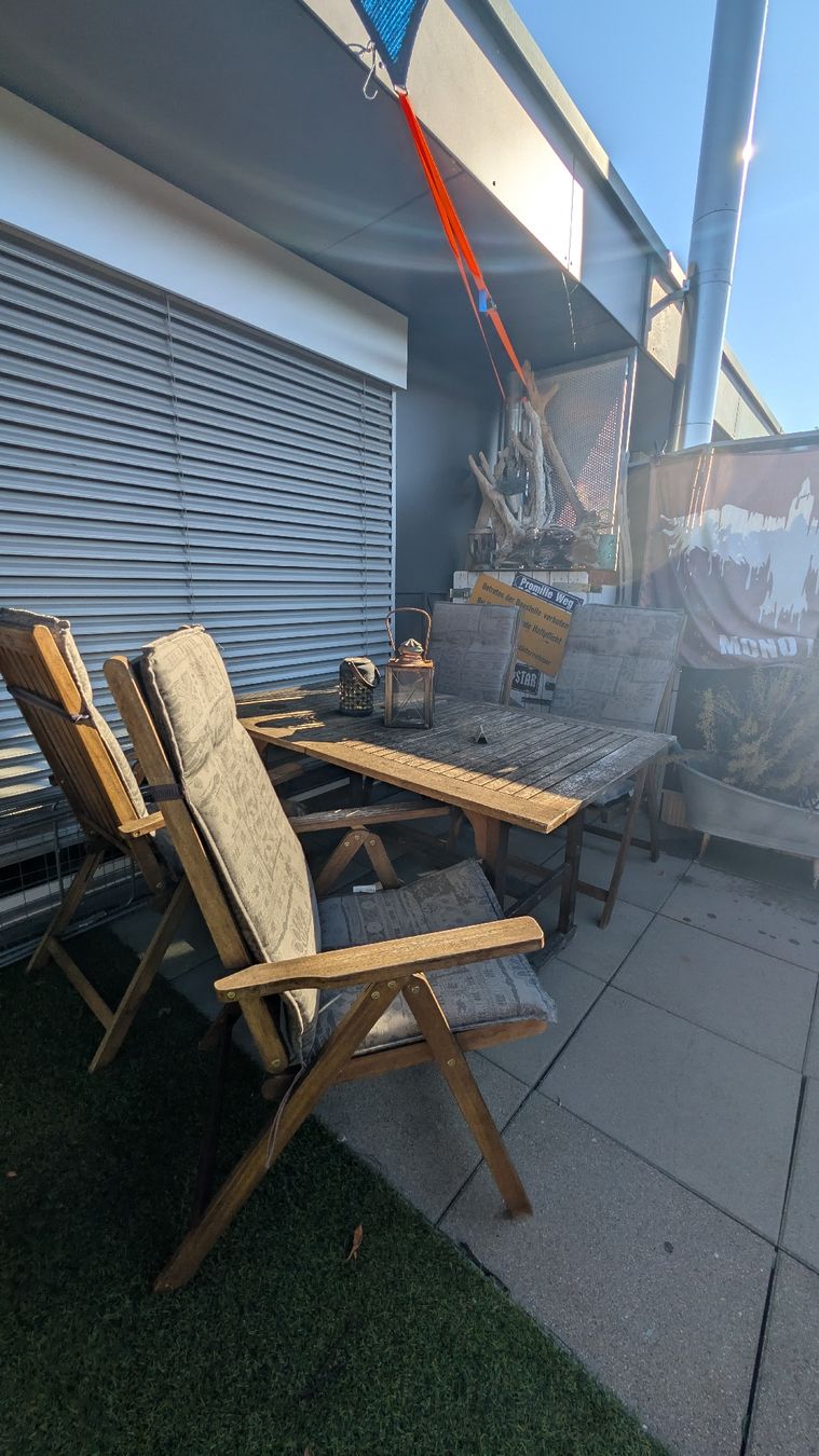 Set de table et chaises: Gartentisch mit Stühlen – D'occasion à Riedholz par DomeKa20 1