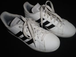 ADIDAS SCHUH GR. 39.5 ***