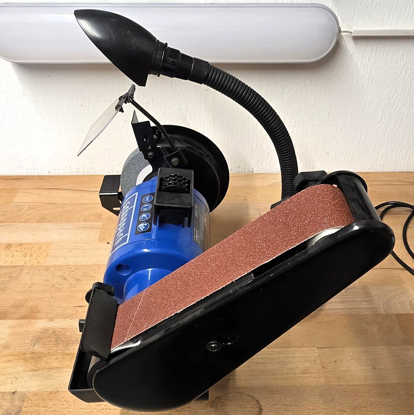 Scheppach Smerigliatrici & Lucidatrici: Scheppach BGS700 Kombinationsschleifer 230V – Usato da Studen BE venduto da Moore 2