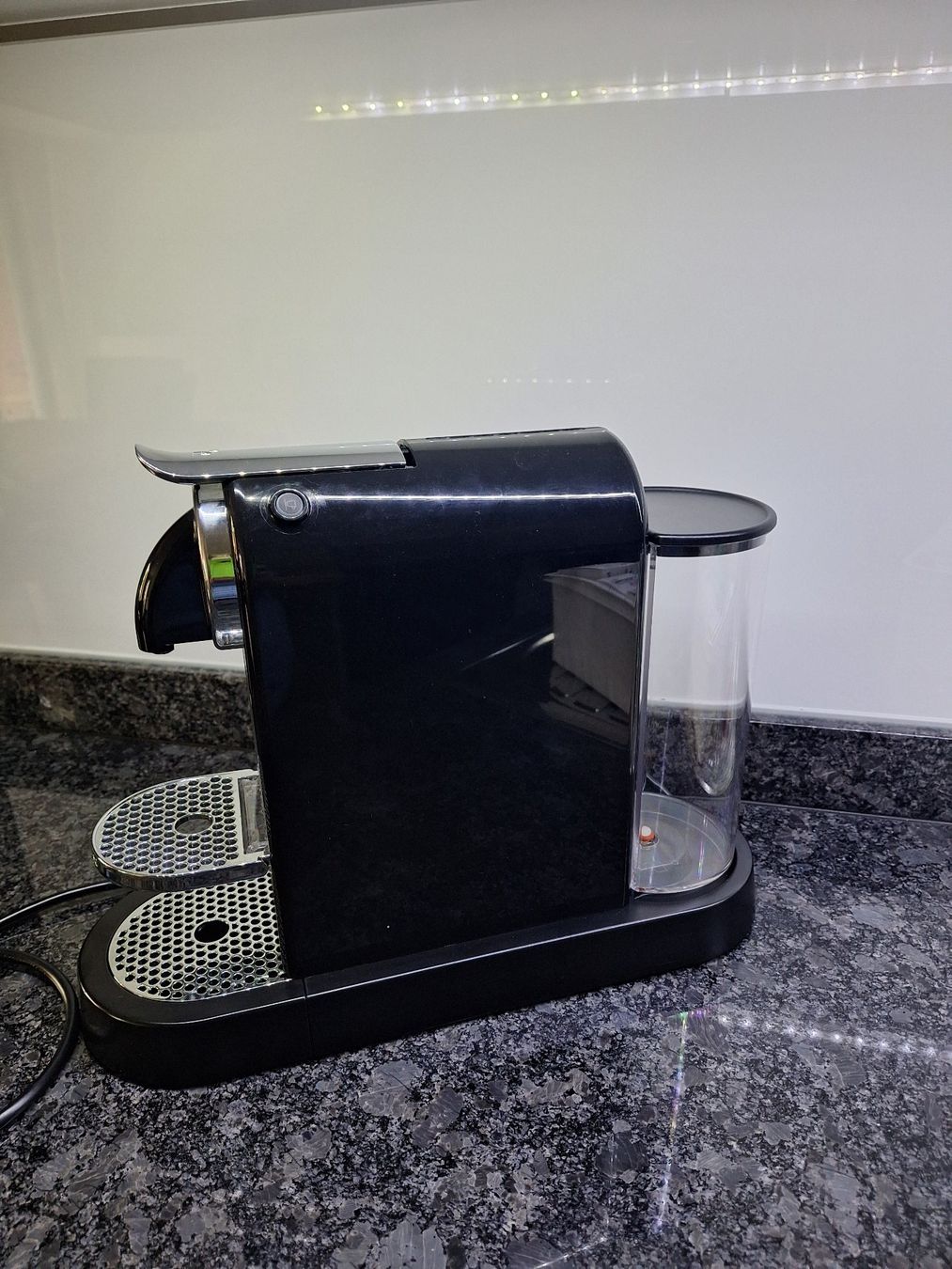 Nespresso Macchine per caffè & Macchine per espresso: Nespresso Citiz – Difettoso da Wattwil venduto da Siedlergreen