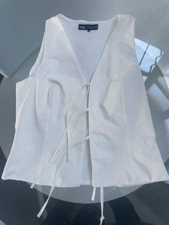 Weisses Zara Top/Weste Gr.L, perfekt für den Sommer!