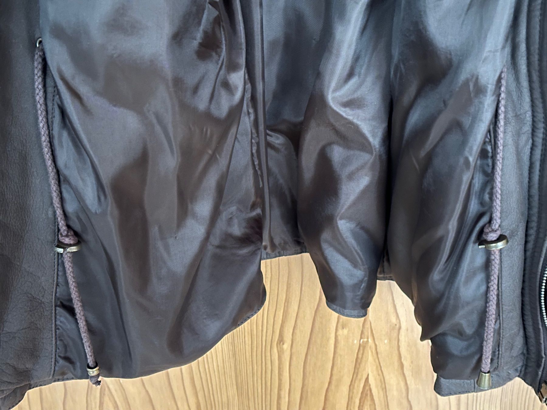 Giacche: Männer-Lederjacke – Usato da Obstalden venduto da Porco13 4