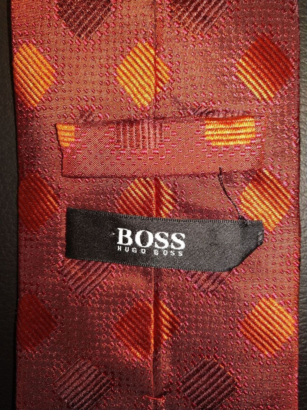 Hugo Boss Cravatte: Krawatte Hugo Boss – Usato da Oberhasli venduto da Chrisch1 2
