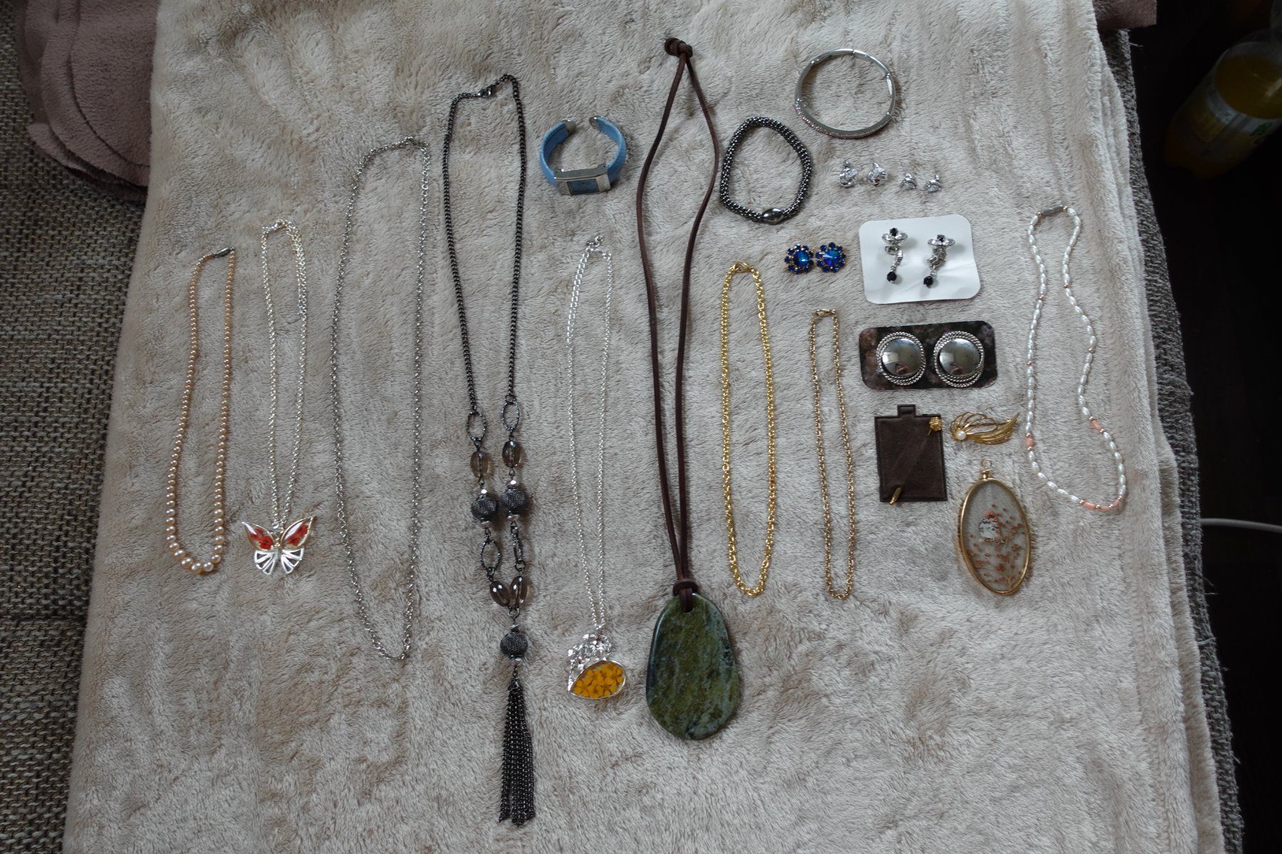 Altri gioielli: 1 schönes 25 teiliges Modeschmuck Set – Usato da rorschach venduto da Babsi64