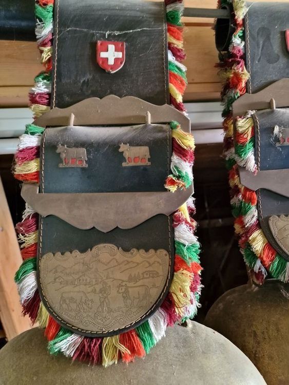 Cloches & sonnailles: 3  grosse Treicheln – D'occasion à Regensdorf par Moweso134 4