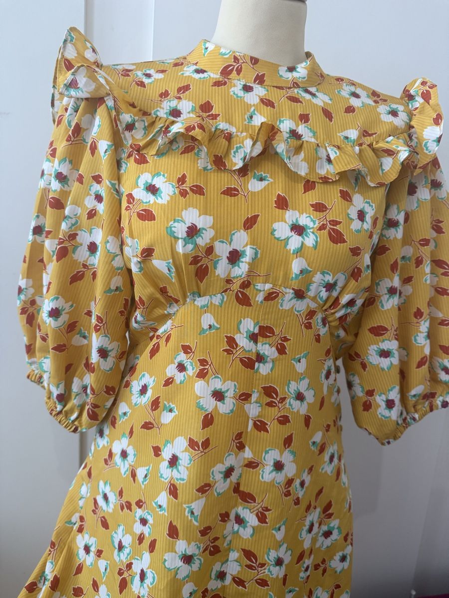 Vestiti: Robe fleurie jaune ASOS – Nuovo (secondo la descrizione) da Le Locle venduto da tchanatakoua 8