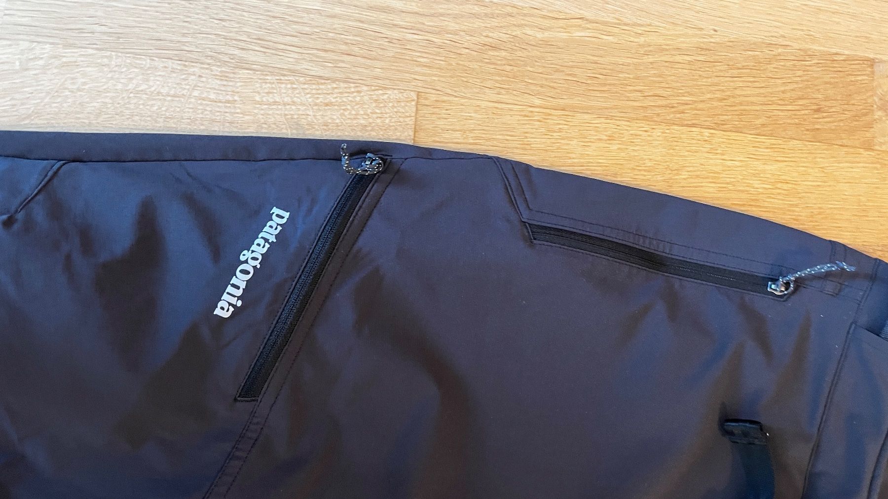 Patagonia Hosen: Patagonia Winter Wanderhose, Grösse M – Gebraucht aus Bern von LaraTouvet 1