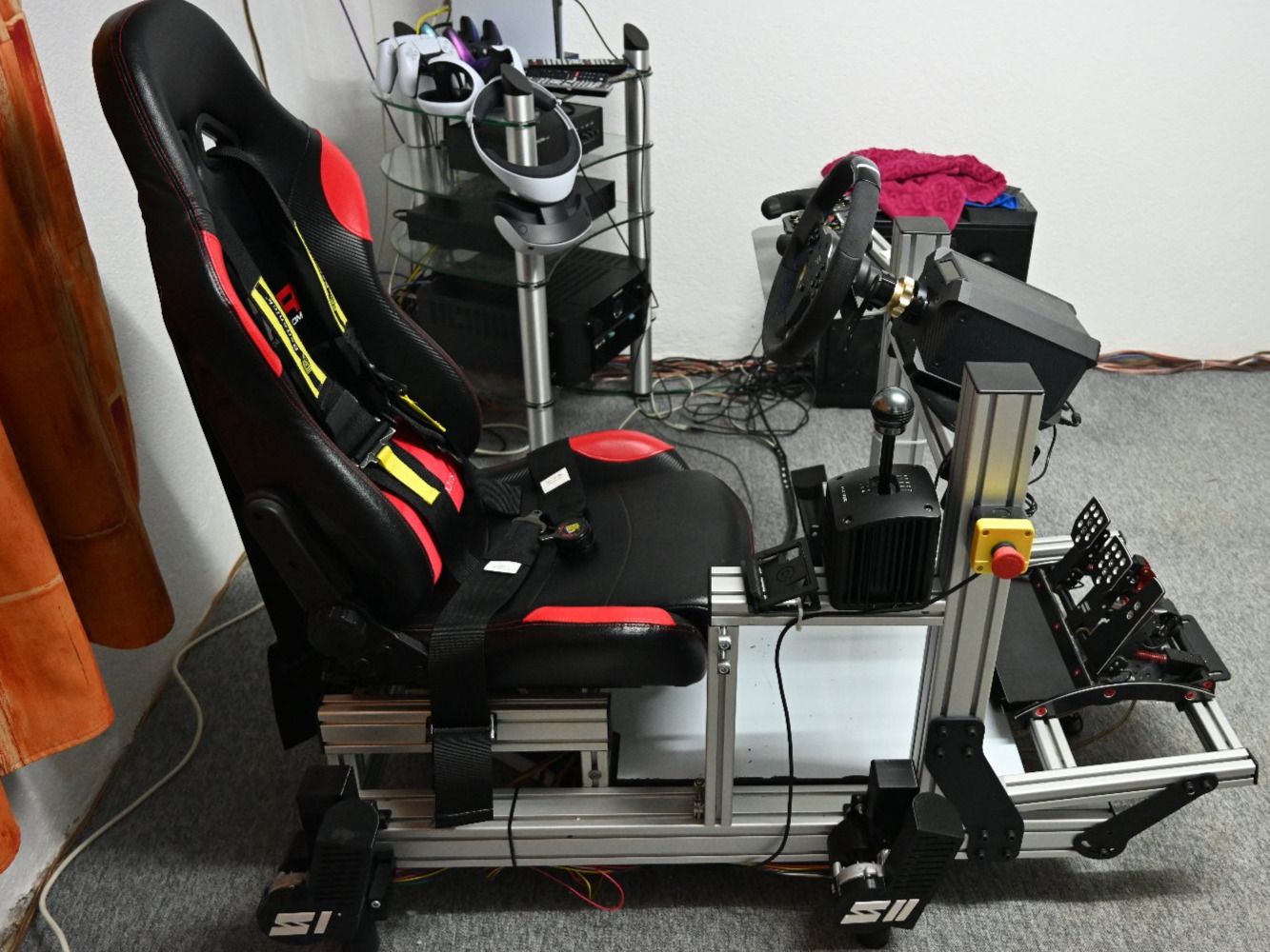 Fanatec Konsolen: =>Renncockpit mit Motioncontroller<= – Gebraucht aus Liestal von Noldi76