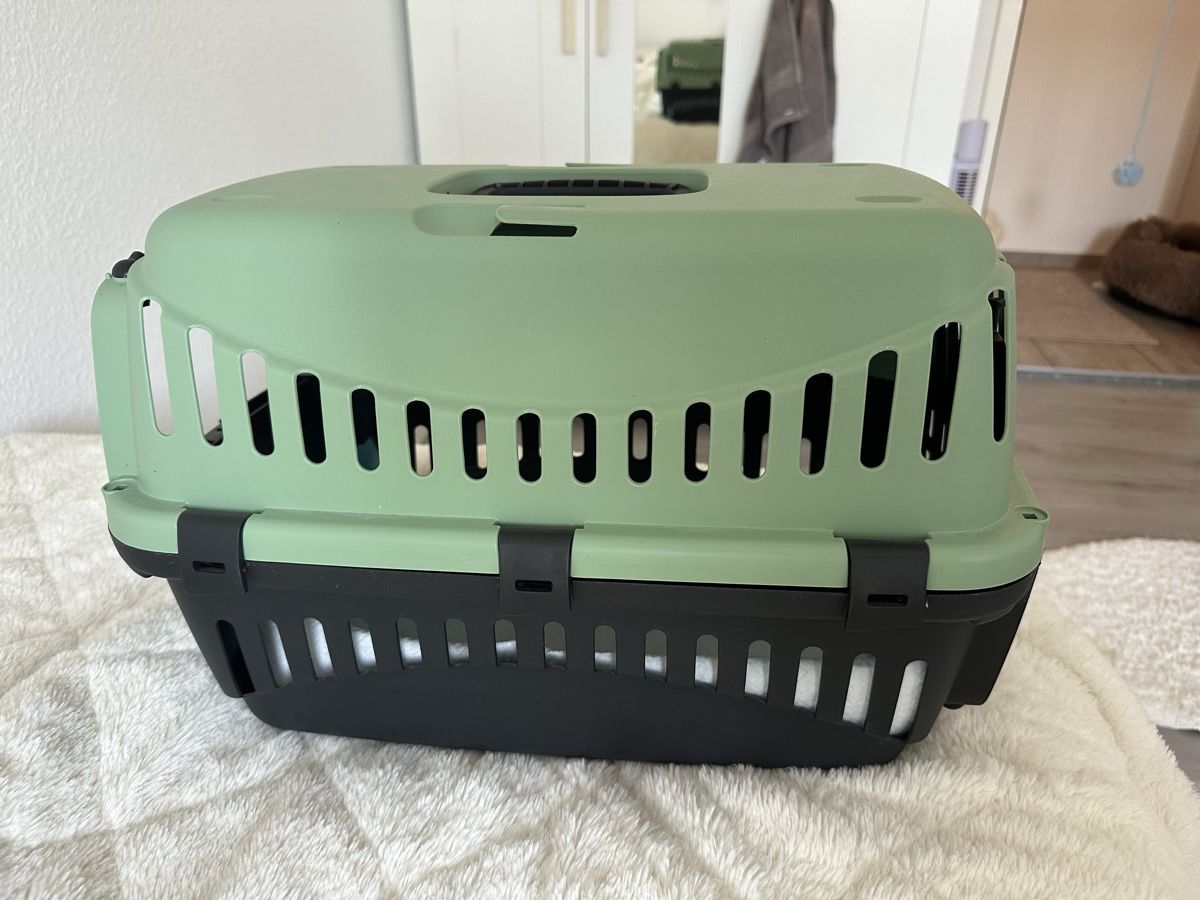 Cucce & Letti: Box für Katzen oder kleine Hunde – Usato da Basel venduto da vic_tgt8 1