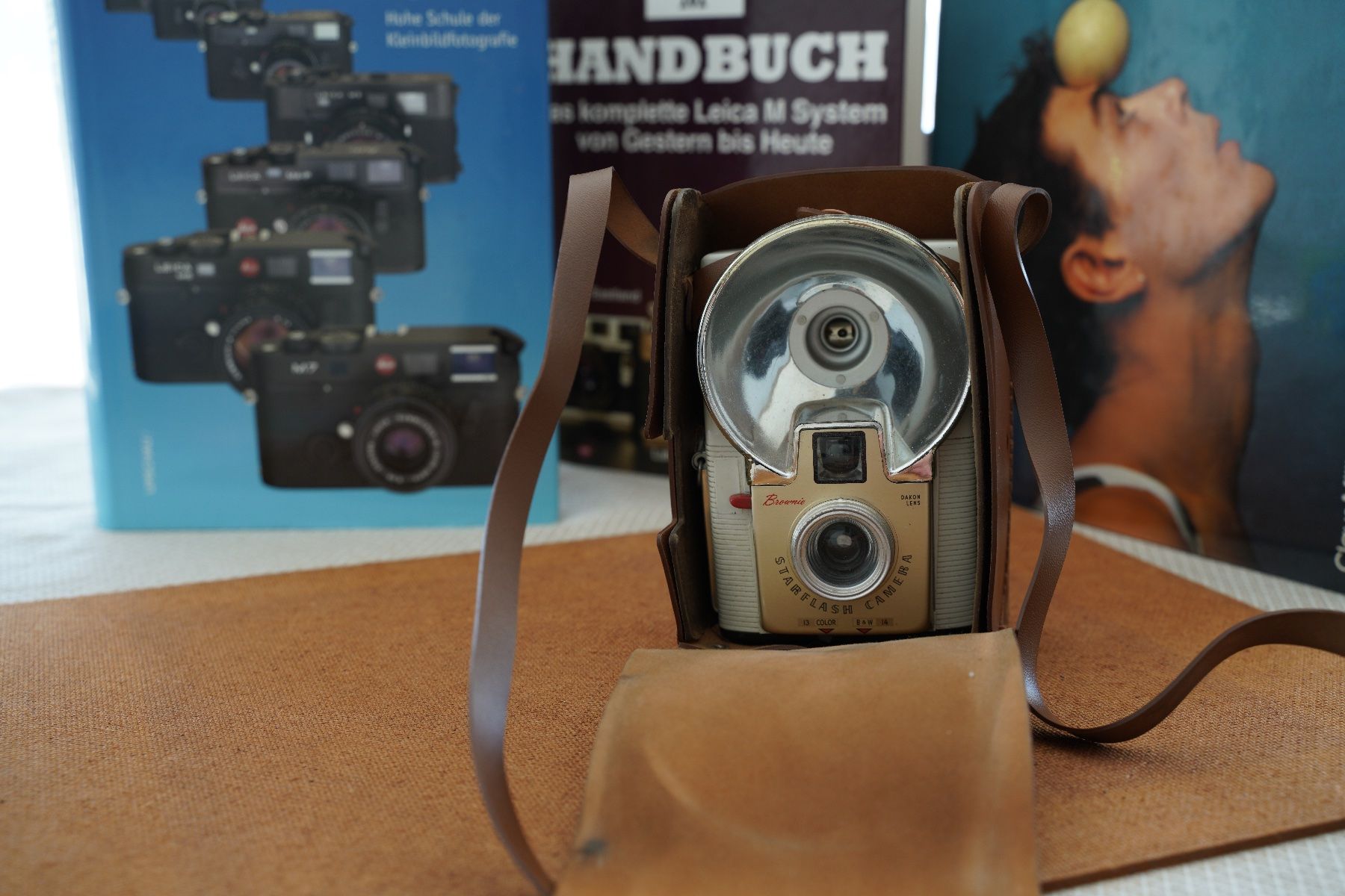 Kodak Fotocamera: Kodak Brownie Starflash Kamera Camera - Hülle – Difettoso da Dagmersellen venduto da sim_zqh8 2