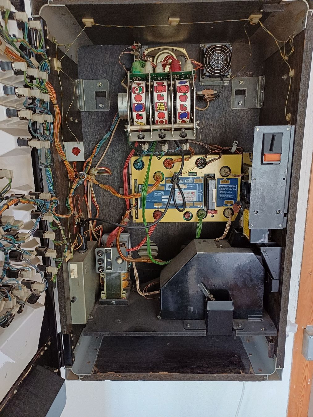 Spielautomaten: Geldspielautomat  – Defekt aus Bürglen TG von Pirat65 1