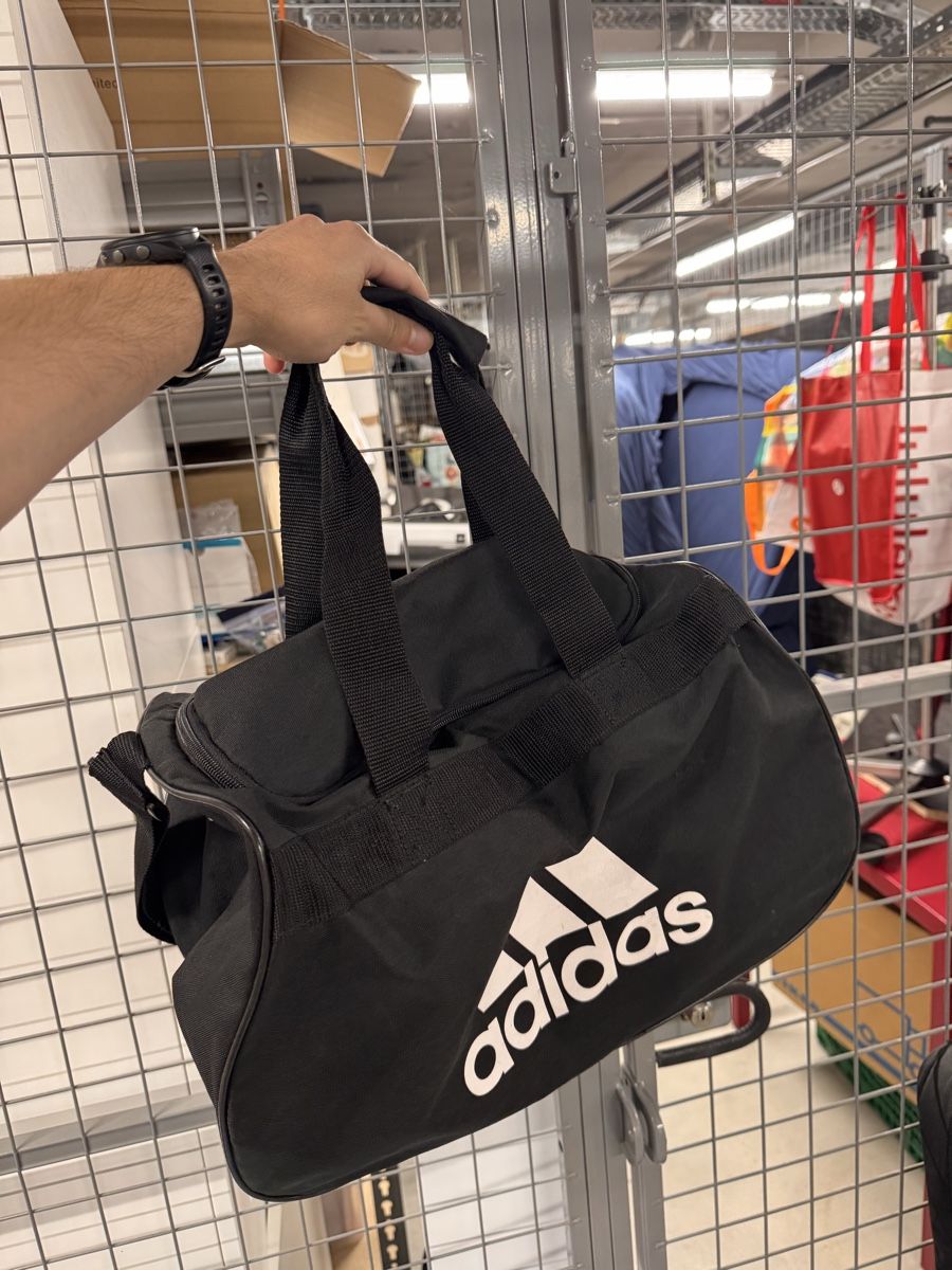 Adidas Borse: Adidas sporttasche – Usato da Zürich venduto da jng_gtm9 1
